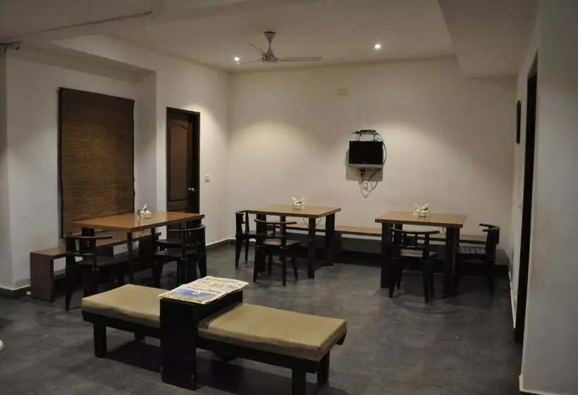 Hôtel Thyme The Transit