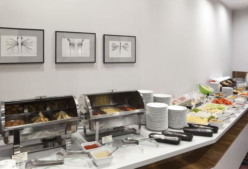 호텔 Witkowski Warsaw Airport