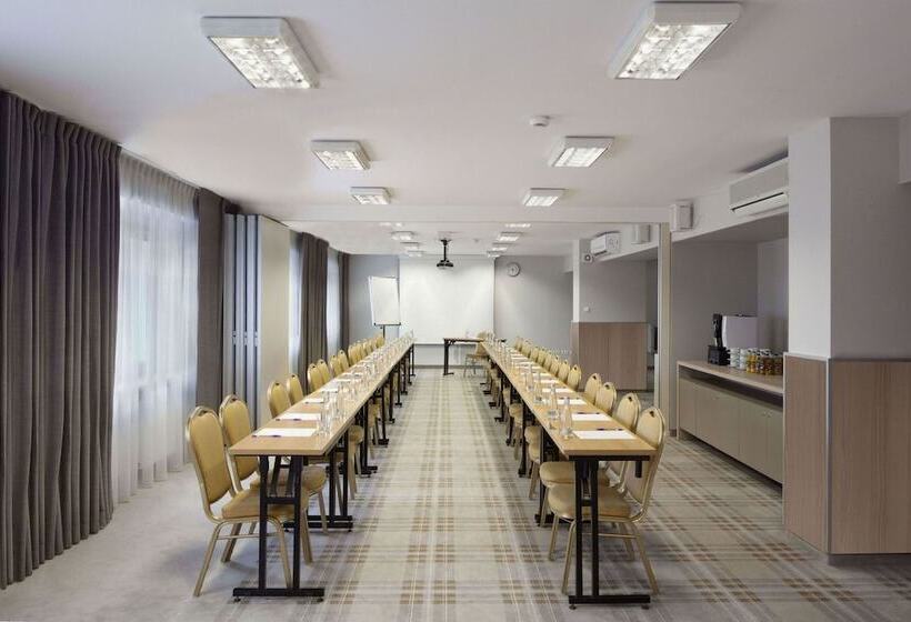 호텔 Witkowski Warsaw Airport