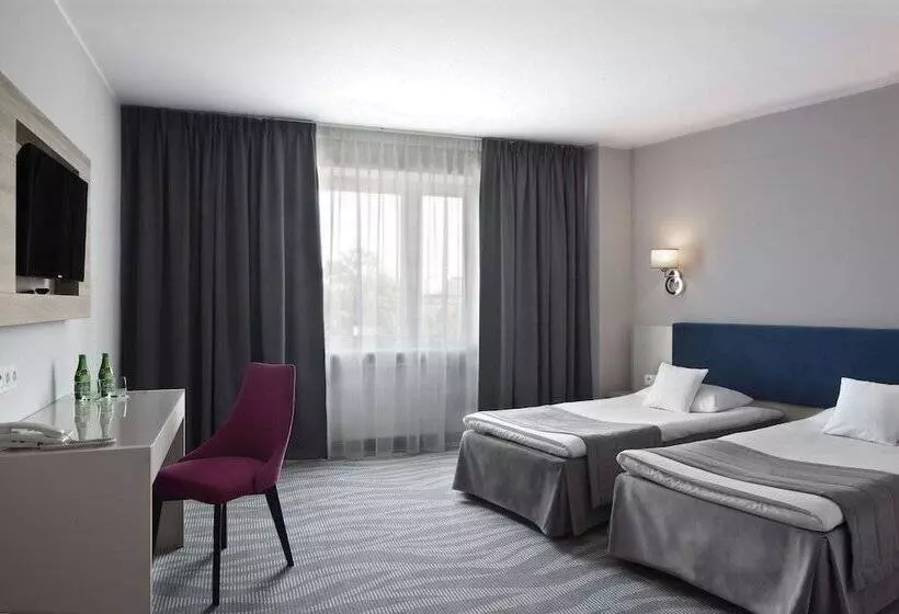 هتل Witkowski Warsaw Airport