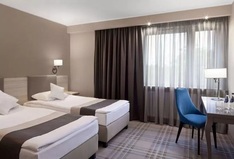 هتل Witkowski Warsaw Airport