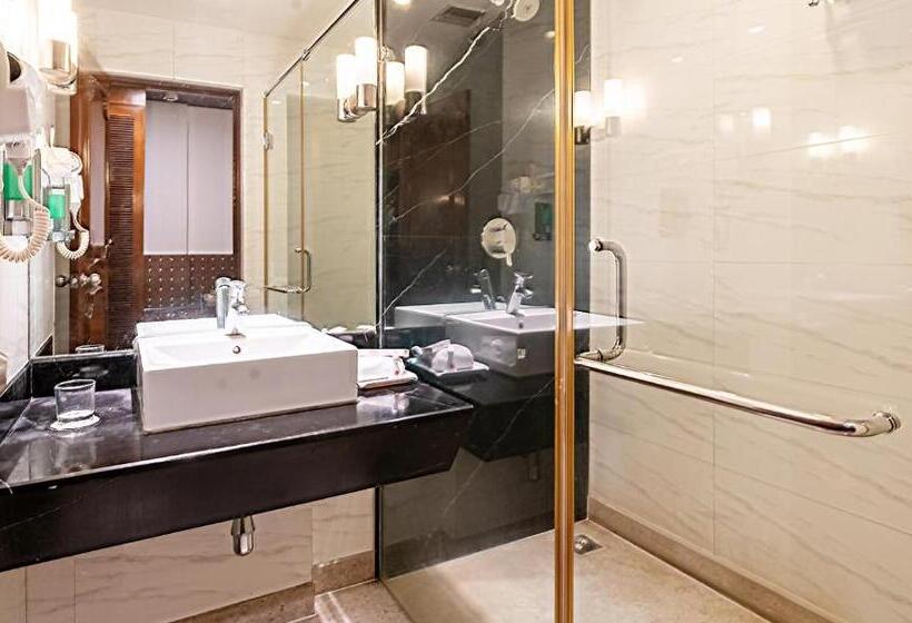 Sfo Hotel And Suites