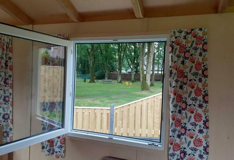 ペンション Pipowagen Bergeijk