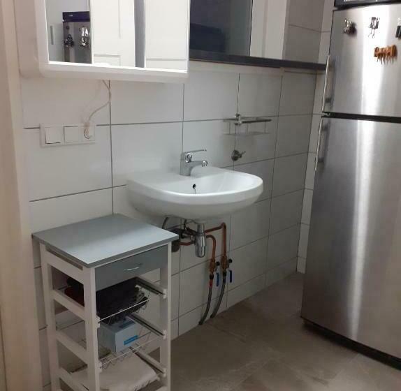 ペンション Pipowagen Bergeijk