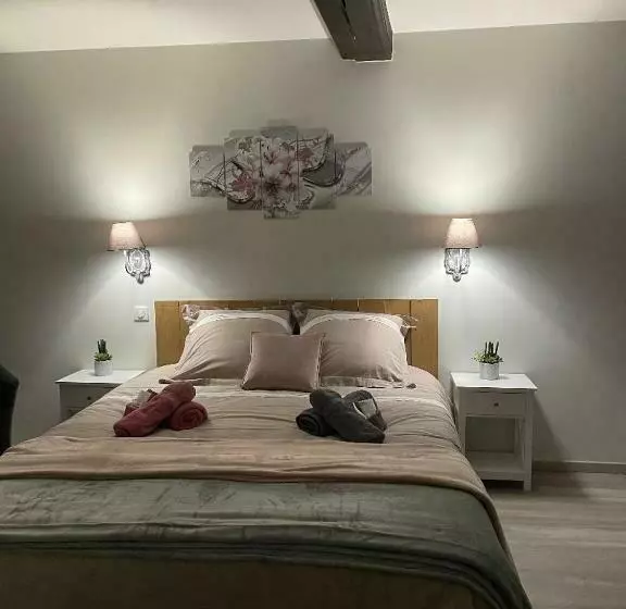 تختخواب و صبحانه Chez La P Tite Marie