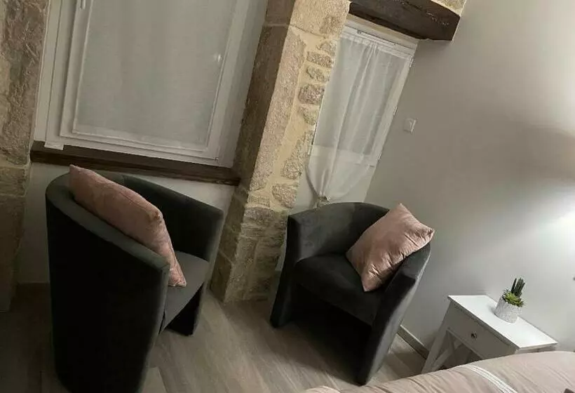 تختخواب و صبحانه Chez La P Tite Marie