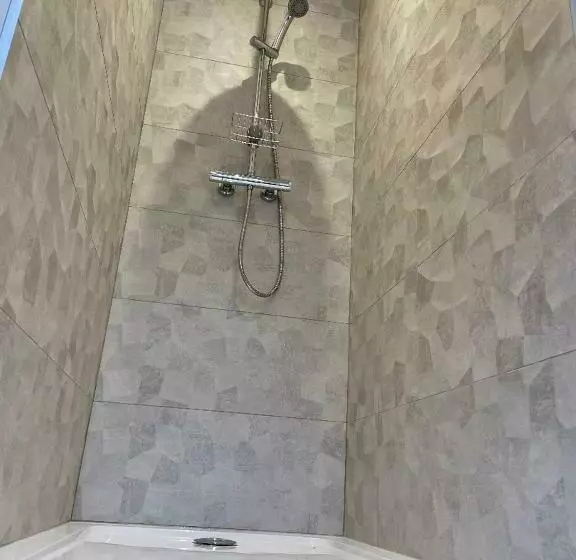 تختخواب و صبحانه Chez La P Tite Marie