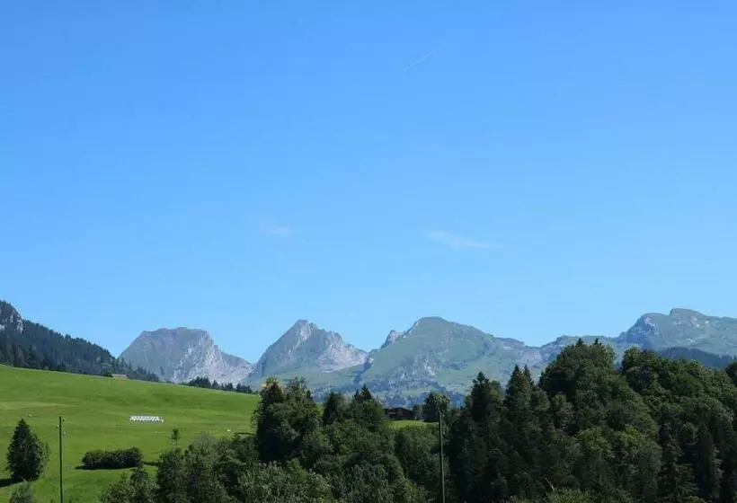 Aamiaismajoitus (B&B) Schlafen Im Sternen Ennetbühl