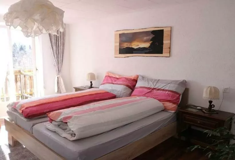 Aamiaismajoitus (B&B) Schlafen Im Sternen Ennetbühl