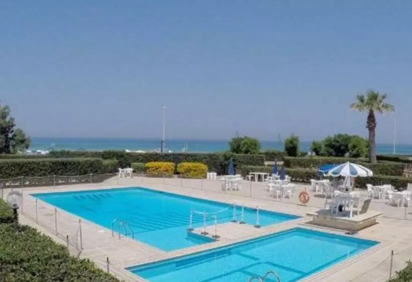 Erice Beach