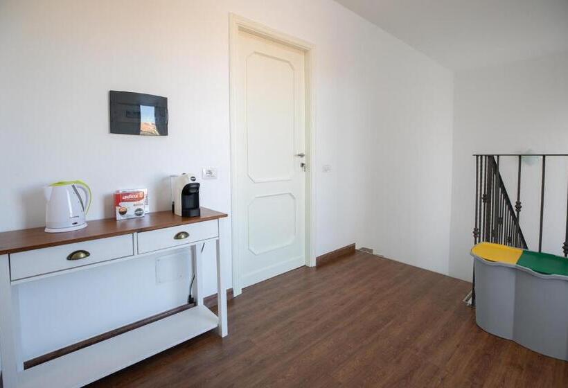 פנסיון La Magnolia Rooms