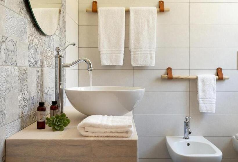 פנסיון La Via Rooms And Terrace