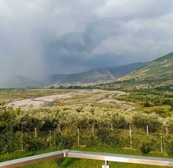 تختخواب و صبحانه Hilltop Hideaway