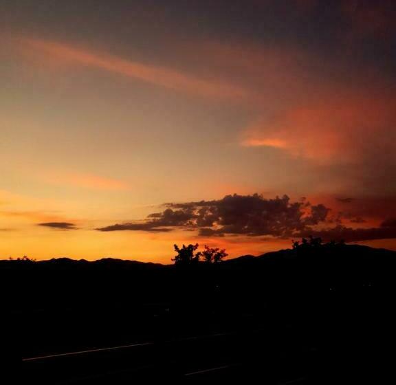 住宿加早餐  Hilltop Hideaway