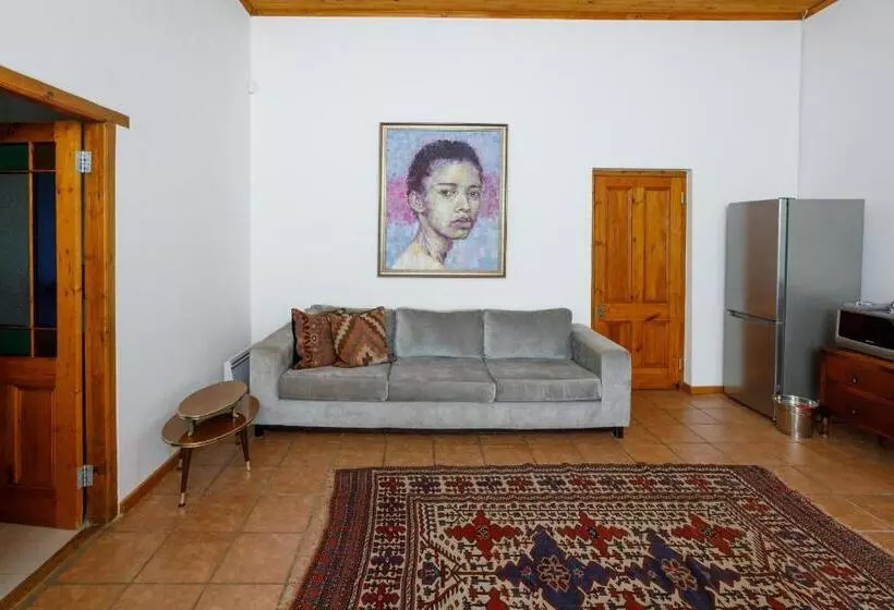 Majatalo 06 On Burger