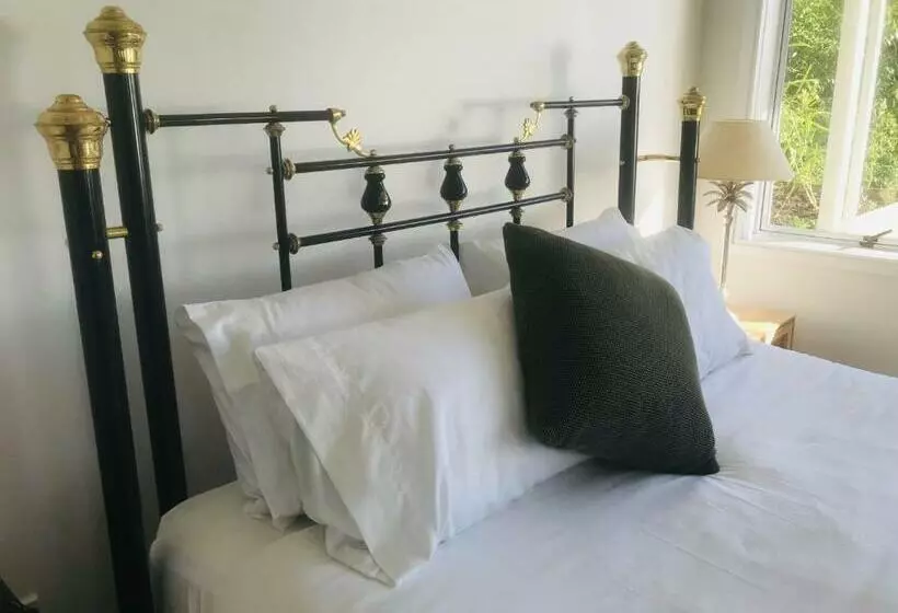 Majatalo Serendipity Adorable Tairua Studio