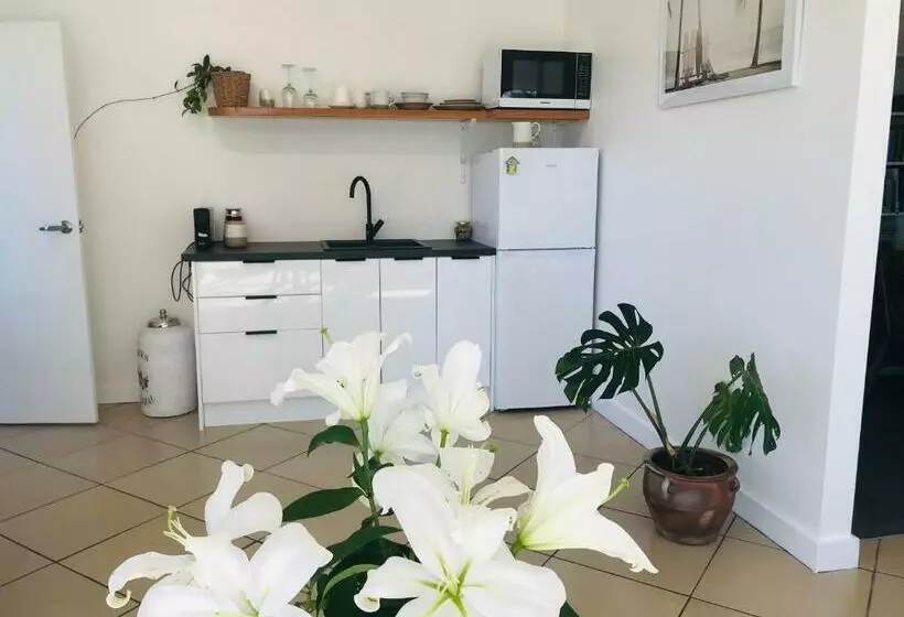 Majatalo Serendipity Adorable Tairua Studio