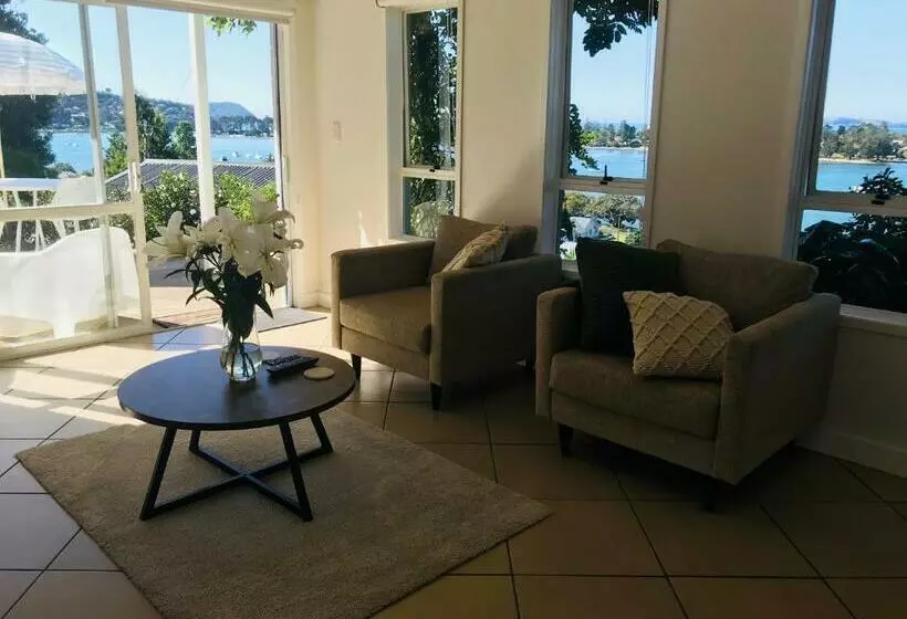 Majatalo Serendipity Adorable Tairua Studio