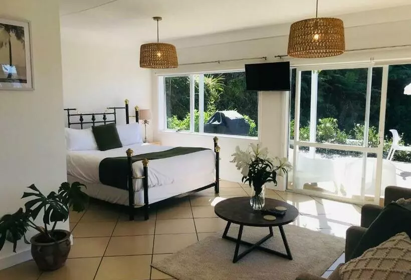 Majatalo Serendipity Adorable Tairua Studio