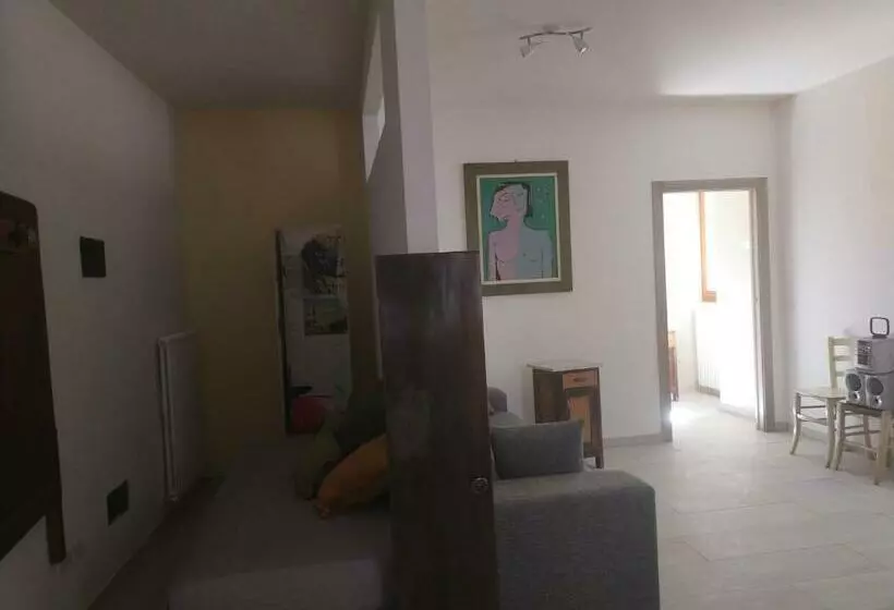 Majatalo La Tana Dell Artista