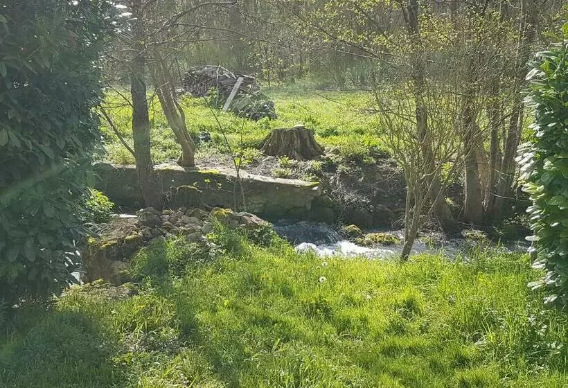 Aamiaismajoitus (B&B) Le Moulin Du Châtelier