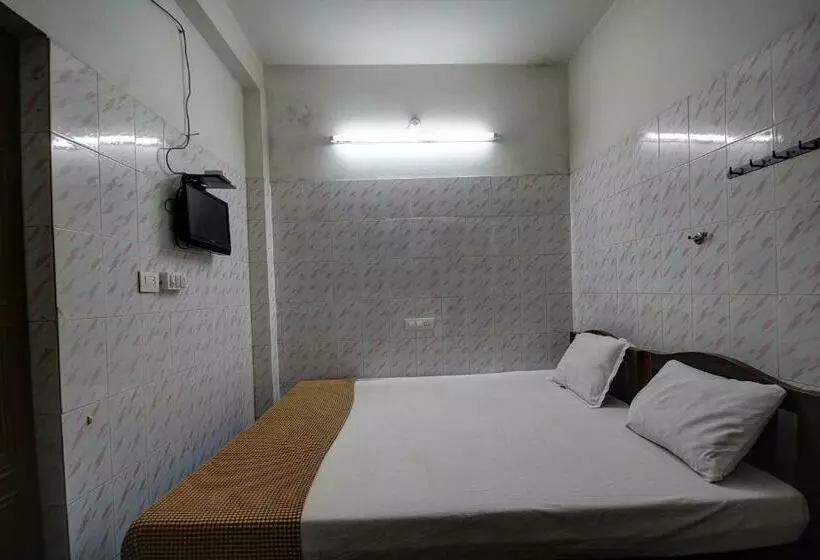 ホテル Abc Kb Guest House Auroville