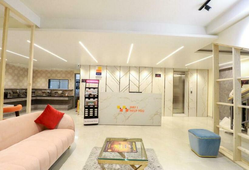 Hotel Myspace Triton Suites