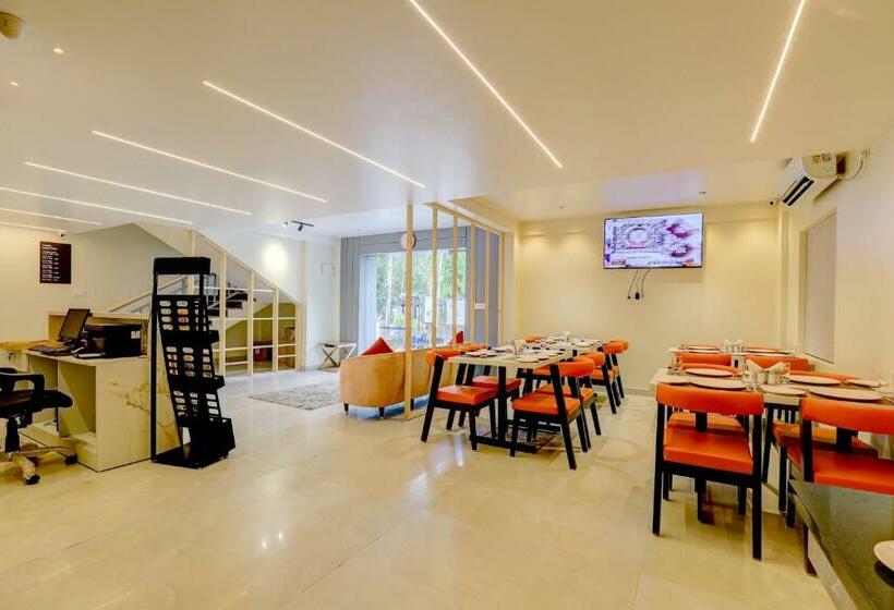 Hotel Myspace Triton Suites