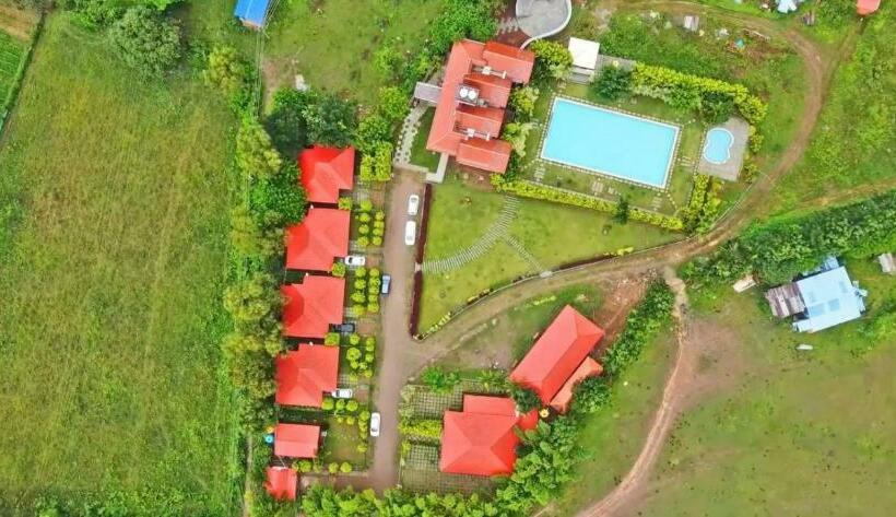 7 Heaven Villas & Resorts