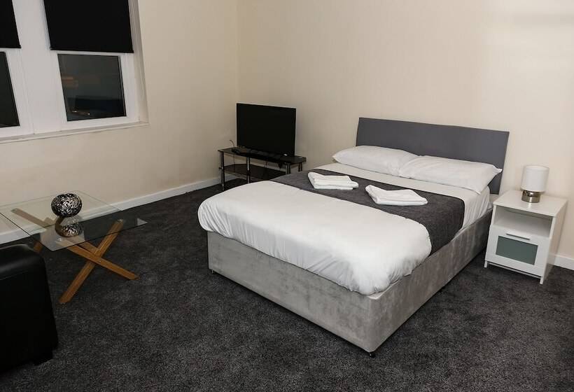 膳宿费 Alexander Apartments Rooms 1