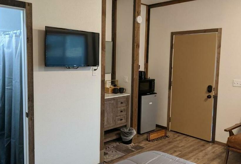 بنسيون Clingan S Junction Cottage #4