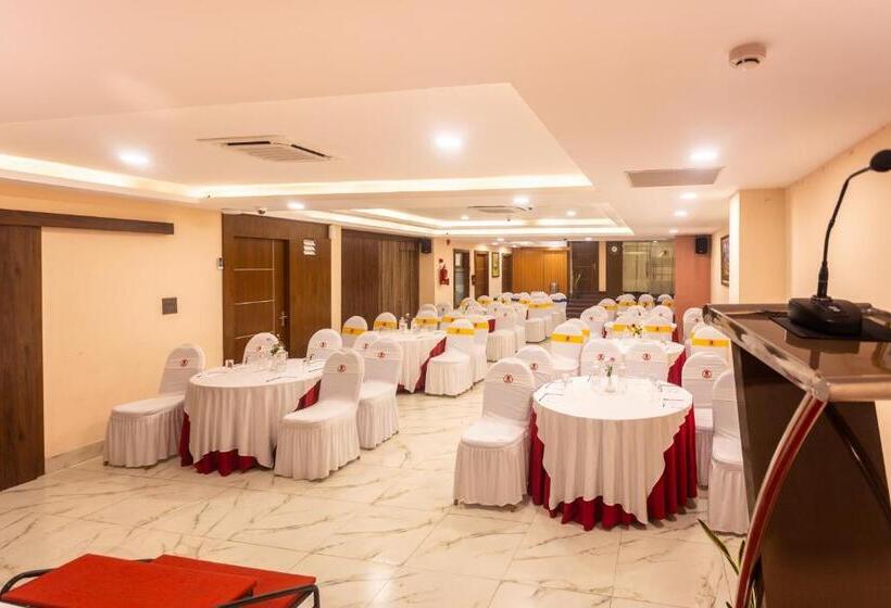 هتل Dream International