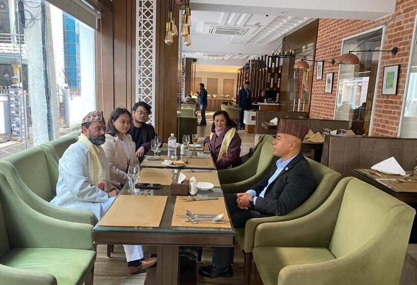 هتل Dream International