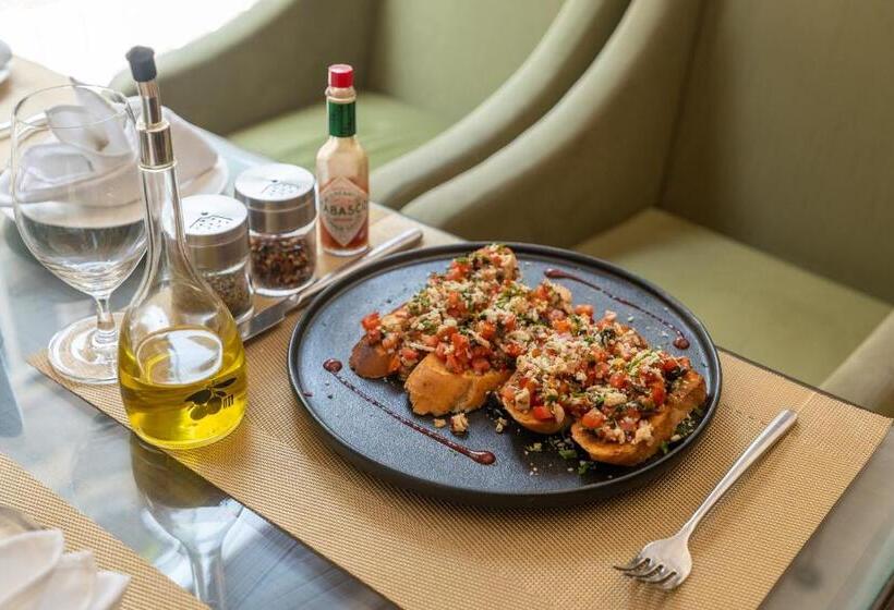 هتل Dream International