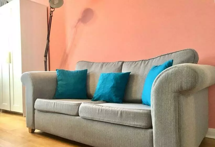 Majatalo Lovely Studio Room In The Heart Of Kingston Upon Thames