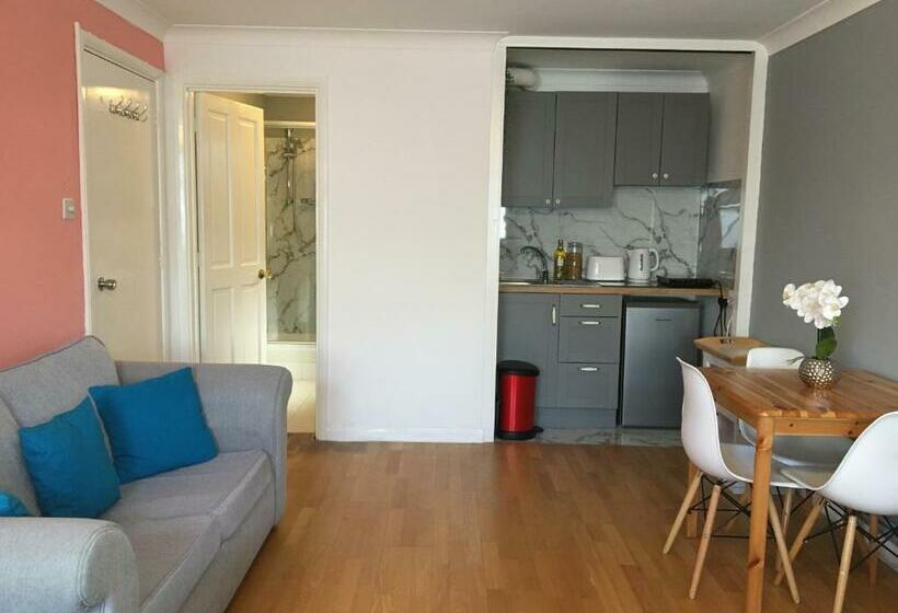 膳宿费 Lovely Studio Room In The Heart Of Kingston Upon Thames