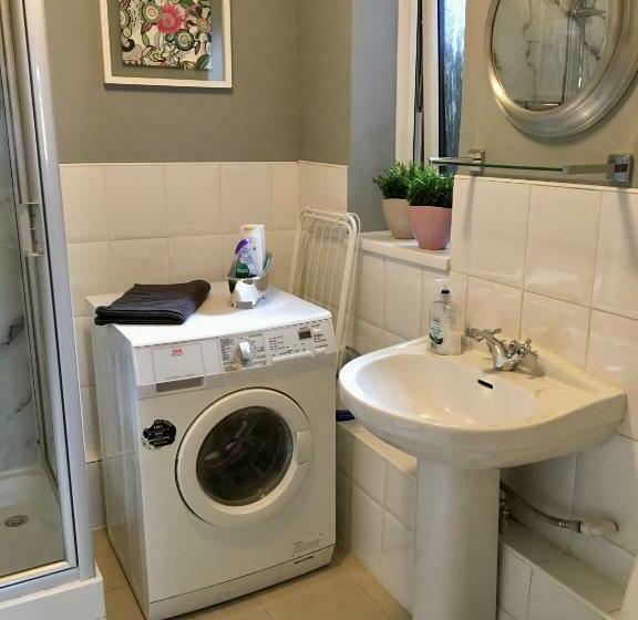 膳宿费 Lovely Studio Room In The Heart Of Kingston Upon Thames