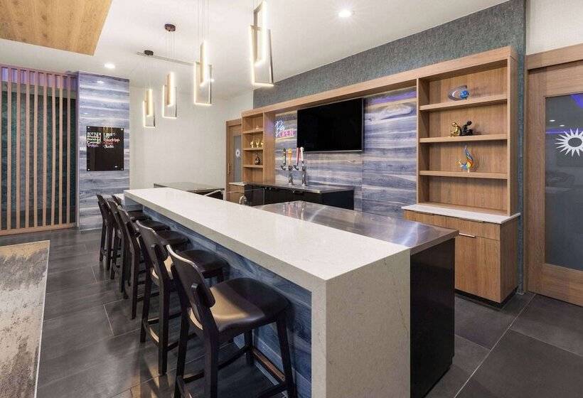 ホテル La Quinta Inn & Suites By Wyndham El Paso East Loop375