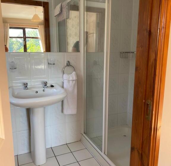 Bed and Breakfast Davmar House