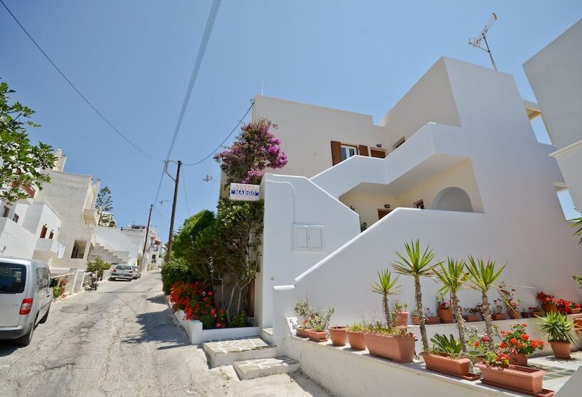 مبيت وإفطار Margo Studios