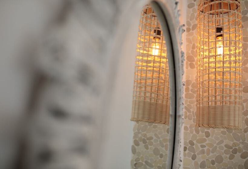 مبيت وإفطار Margo Studios