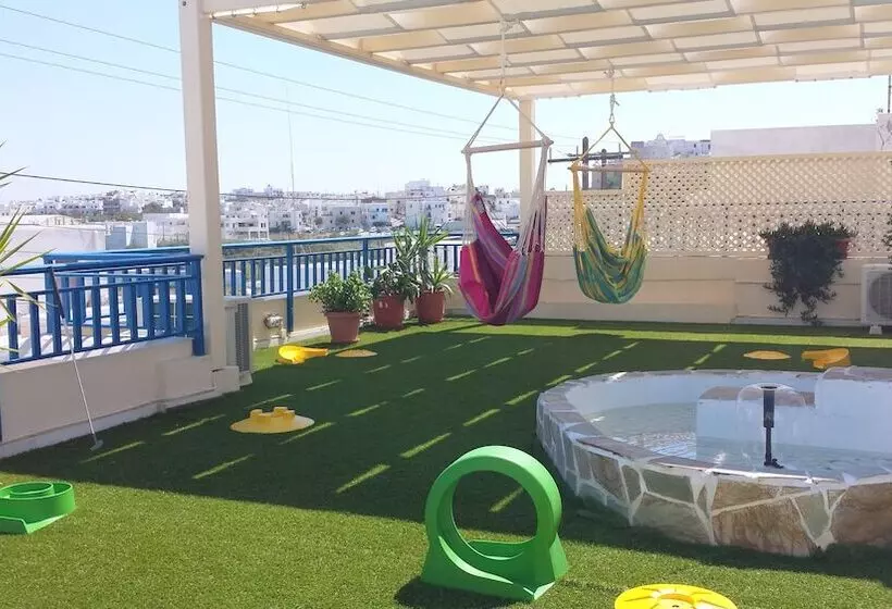 تختخواب و صبحانه Margo Studios