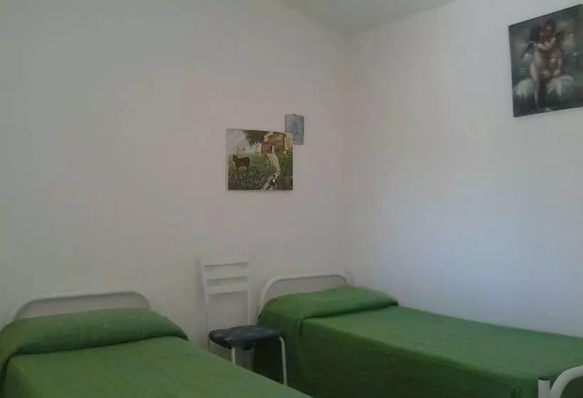 تختخواب و صبحانه Villa Angela Scenic Valley