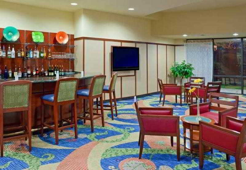 בית מלון כפרי Courtyard Hartford Farmington