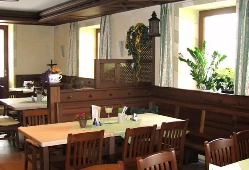 Отель Gasthof Fellner