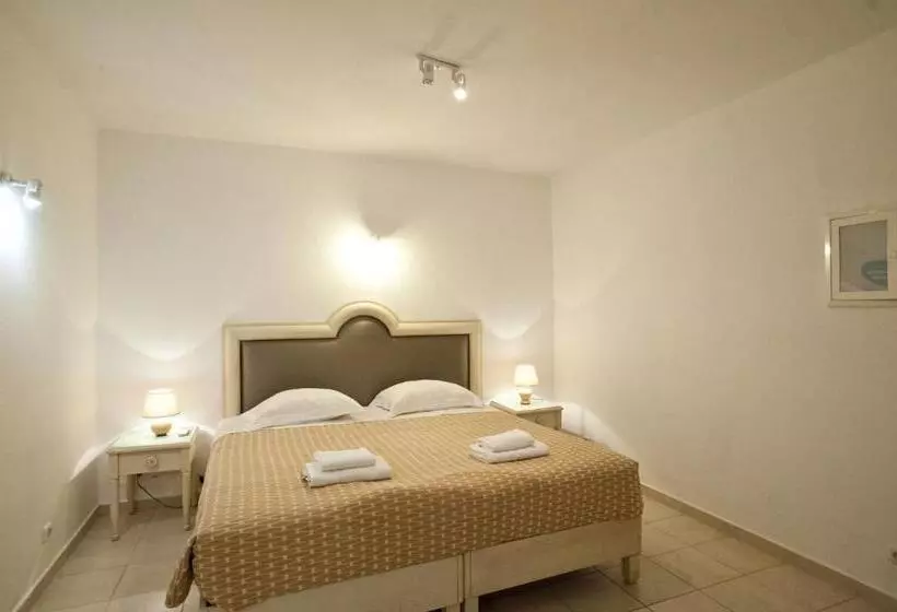 ホテル Gelos House