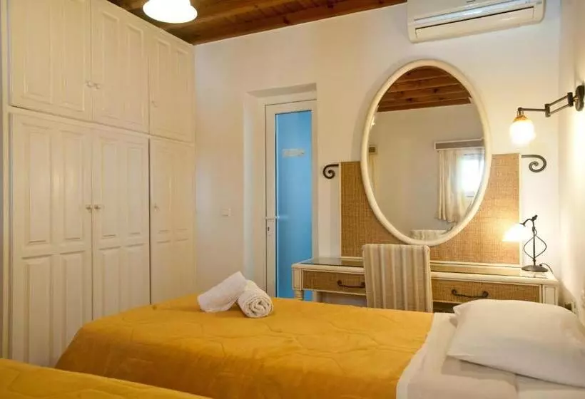 ホテル Gelos House