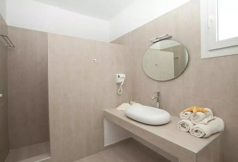 ホテル Gelos House