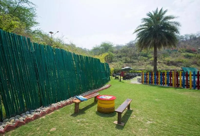 Отель Golden Tulip Chandigarh, Panchkula