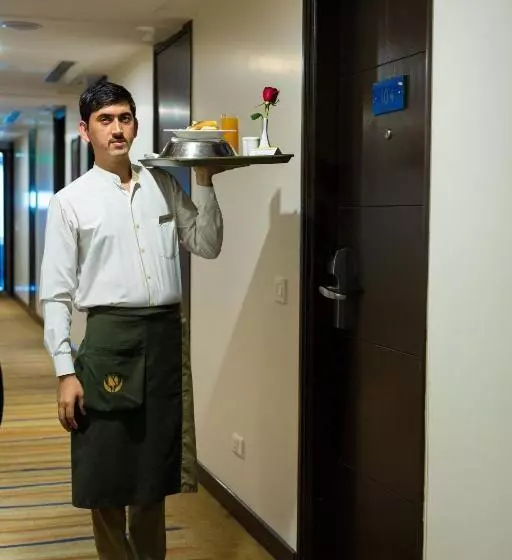 Отель Golden Tulip Chandigarh, Panchkula